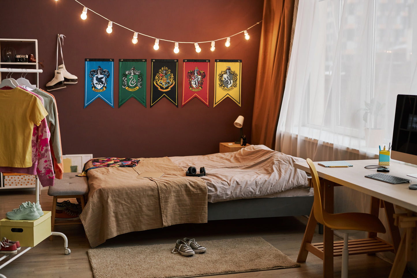 Harry Potter Wizarding House Banner Flag Set (12'' x 20'')