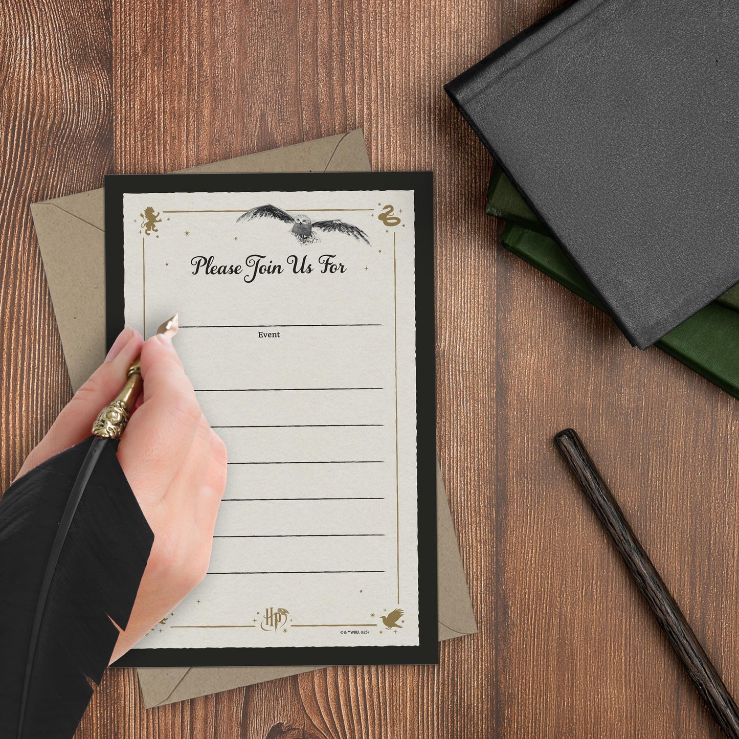 Harry Potter Hogwarts Castle Fill-in-the-Blank Celebration Invitation & Envelope Box Set (20-Pack)