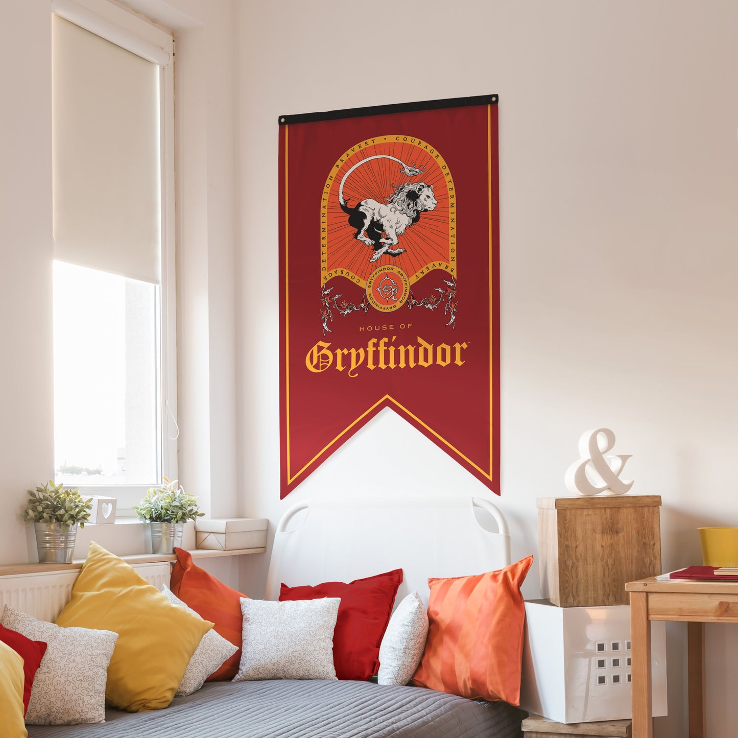 Harry Potter Gryffindor Crest Banner Flag (30'' x 50'')