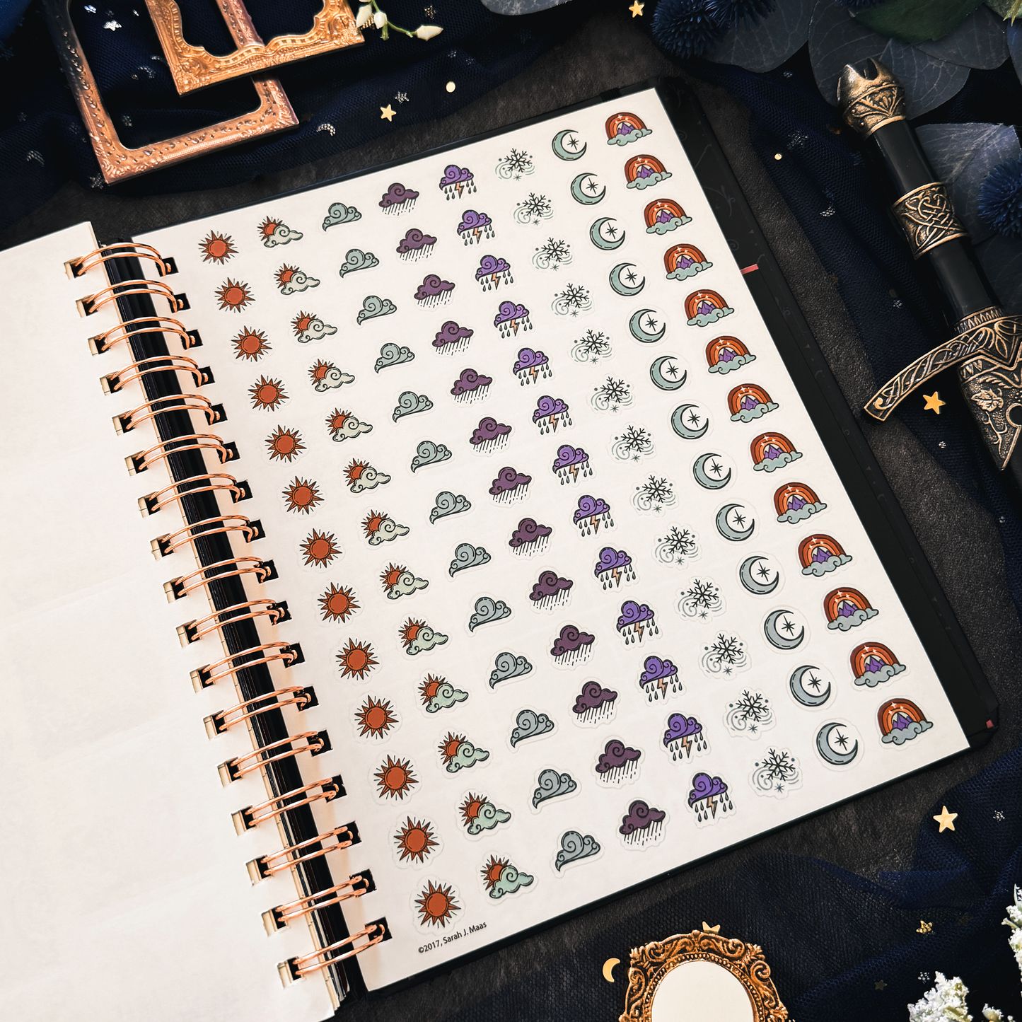 A Court of Thorns and Roses: Velaris 2027 Weekly Planner, Personal Organizer