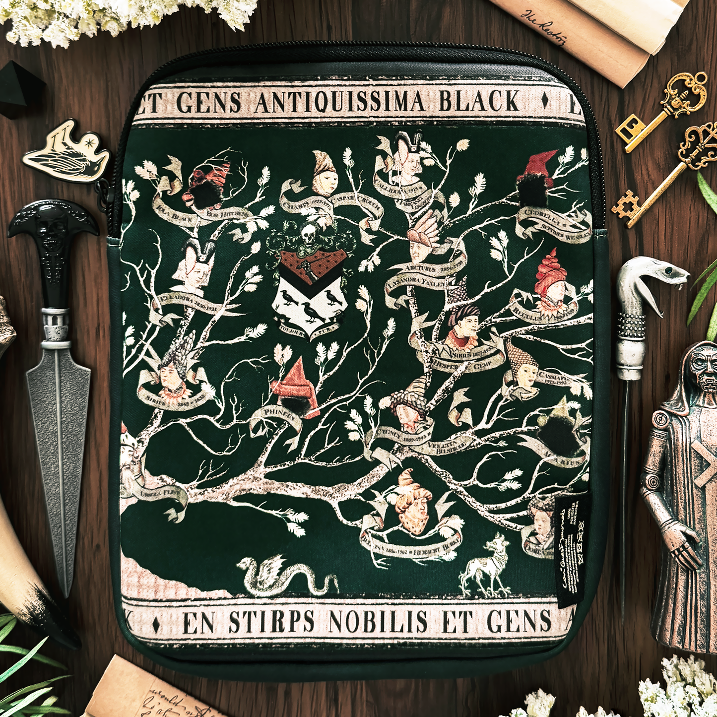 Harry Potter House of Black E-Reader Book Sleeve (7'' x 9'')